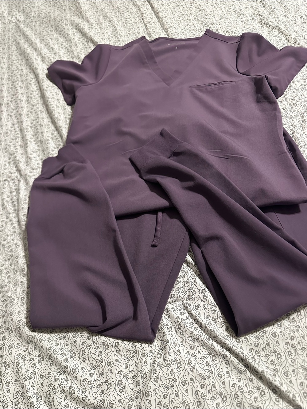 Women's mandala scrub set in Dewberry